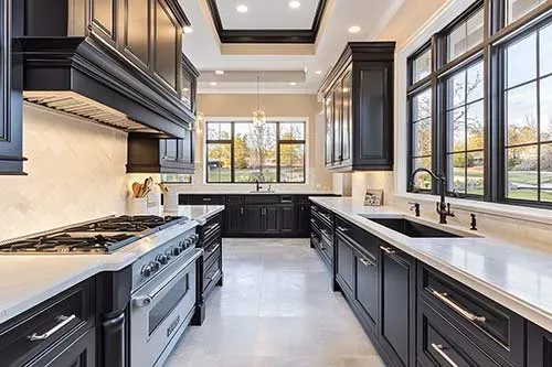 Armoires de cuisine noires