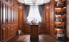 Armoire traditionnelle en bois sculpté.jpg